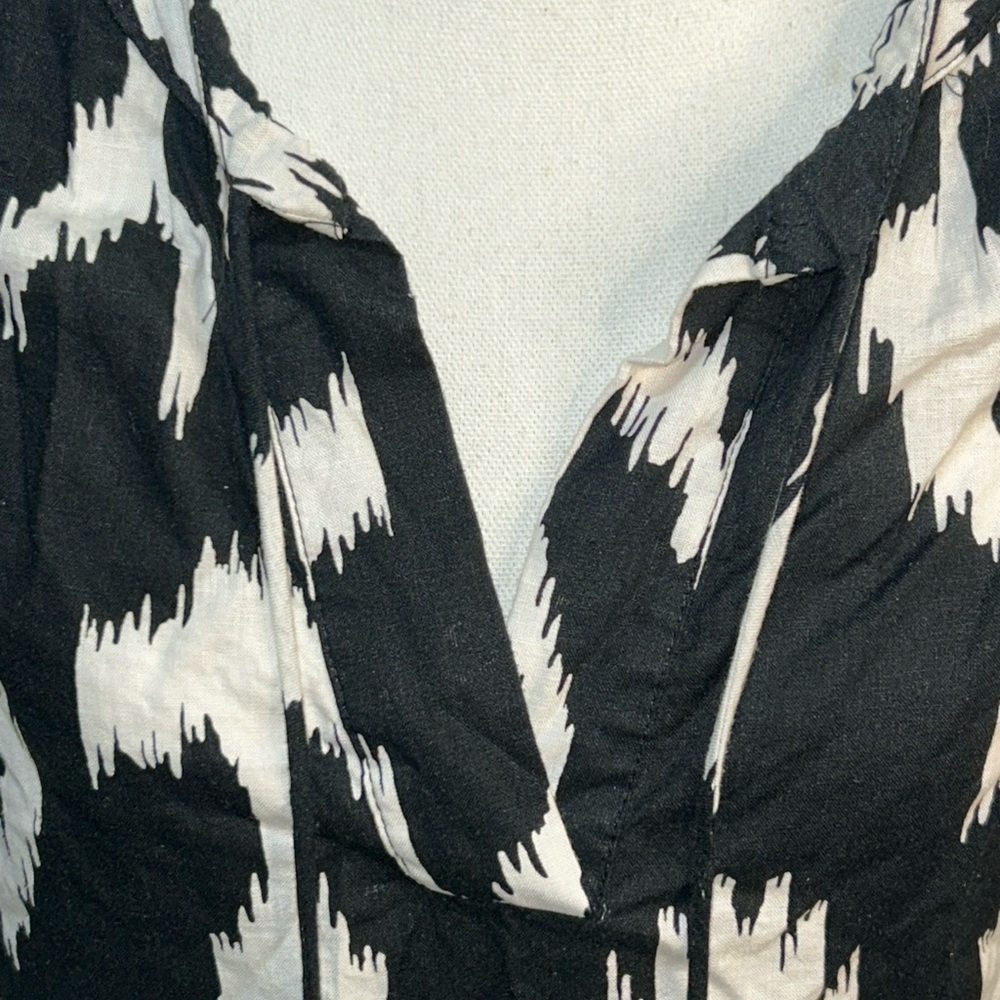 Rachel Zoe Graphic Black and White Blouse - Picture 3 of 8